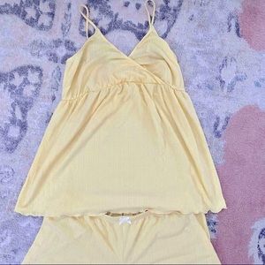 Maternity pajamas - yellow - medium.